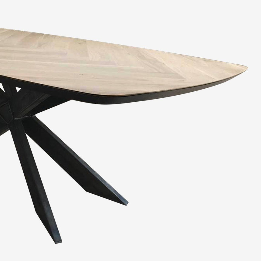 Fishbone dining table