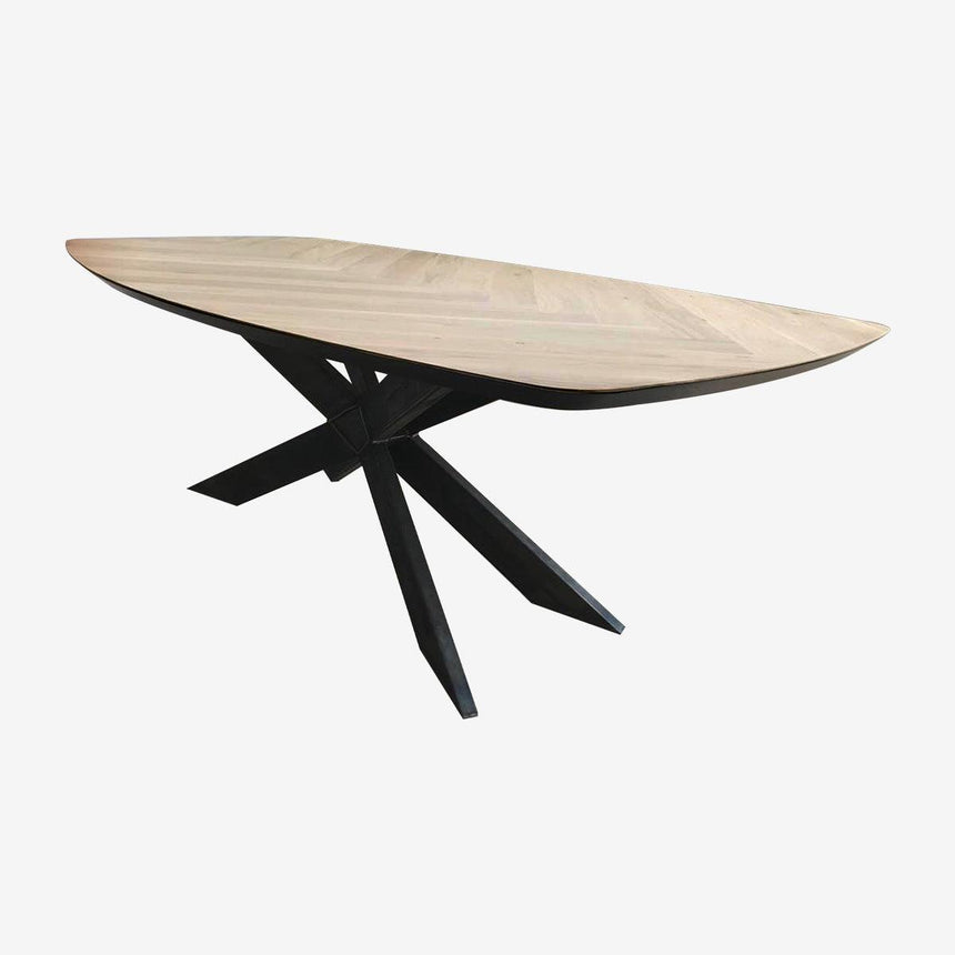 Fishbone dining table