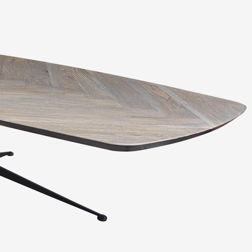 Fishbone dining table