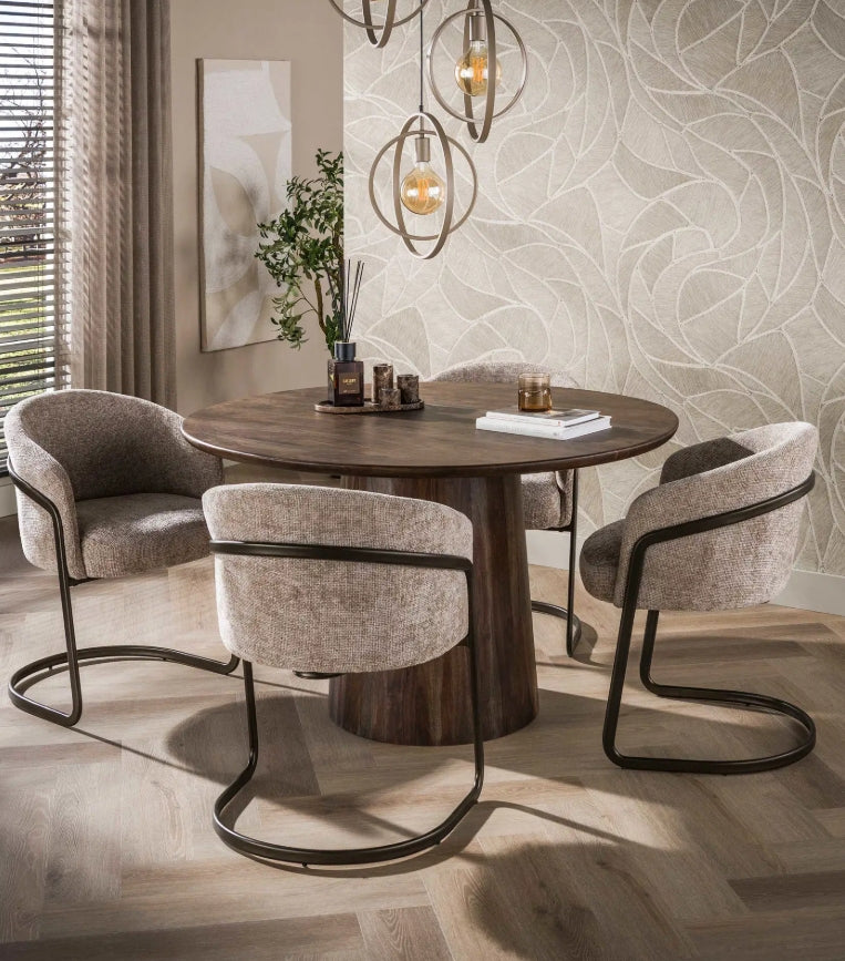 Central étkezőasztal