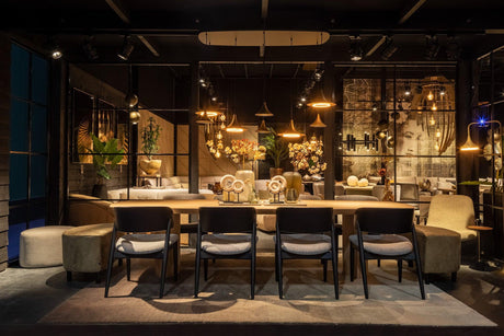Key dining table