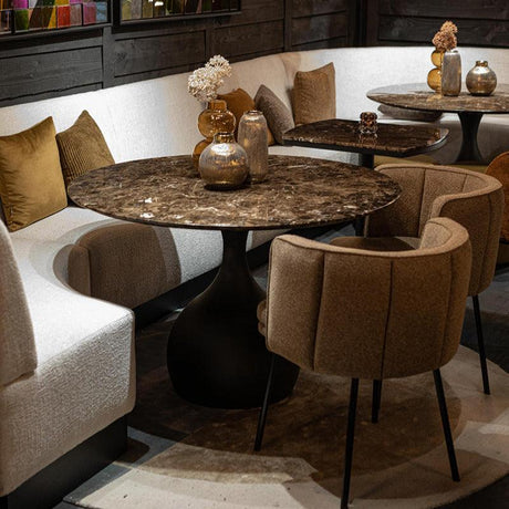 Cole dining table