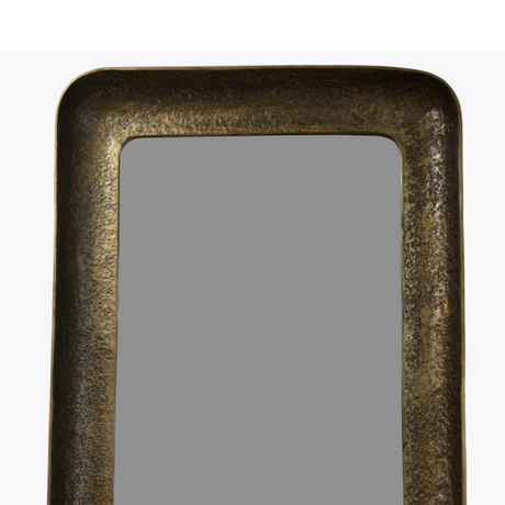 Nancy resin table lamp