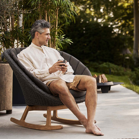 Elegance fabric chair