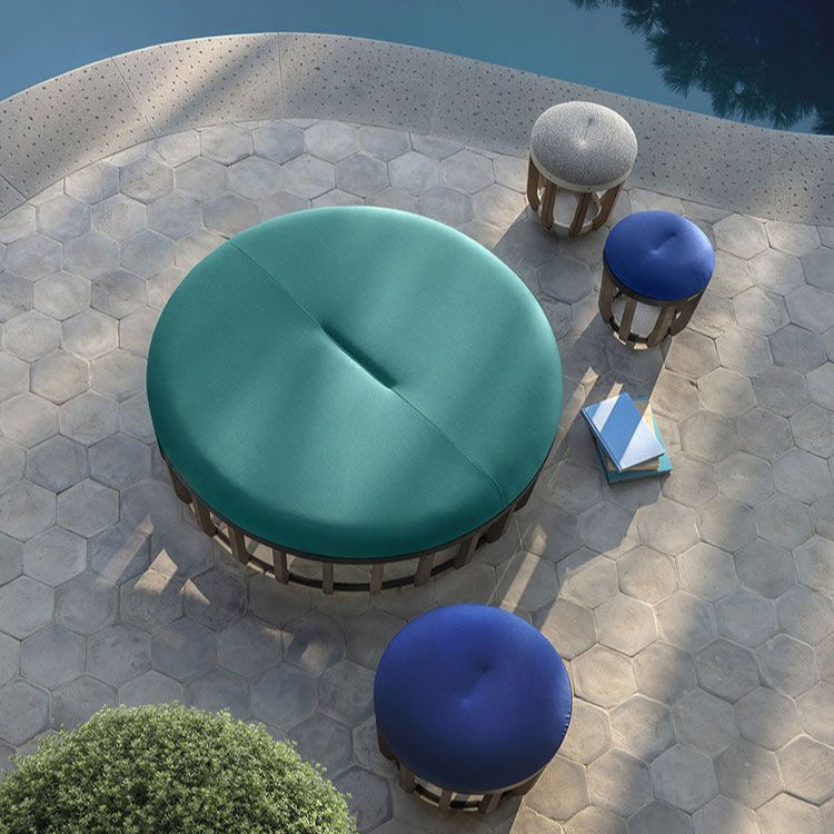 Swing garden pouf