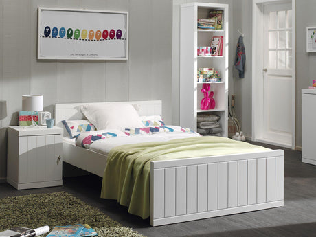 Robin wooden children's bed 120x200