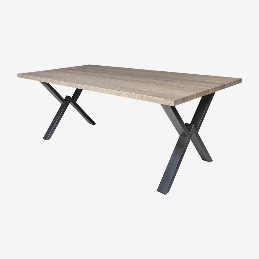 Straight corners dining table