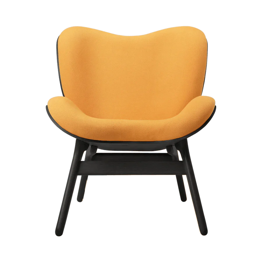 A Conversation Piece szövet fotel fekete kerettel