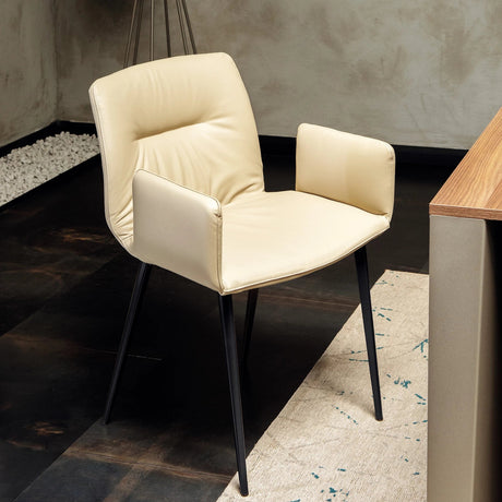 Alexia chair