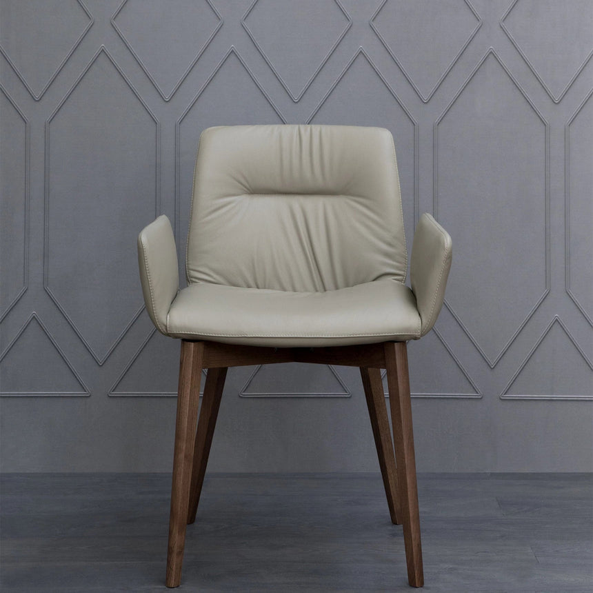 Alexia chair