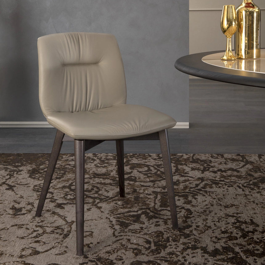 Alexia chair
