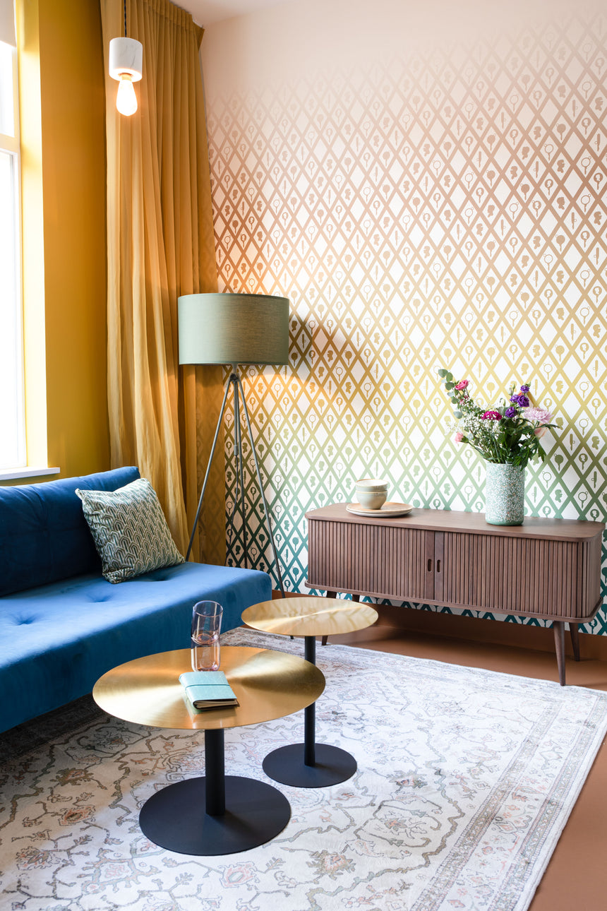 Barbier wooden chest of drawers with sliding doors