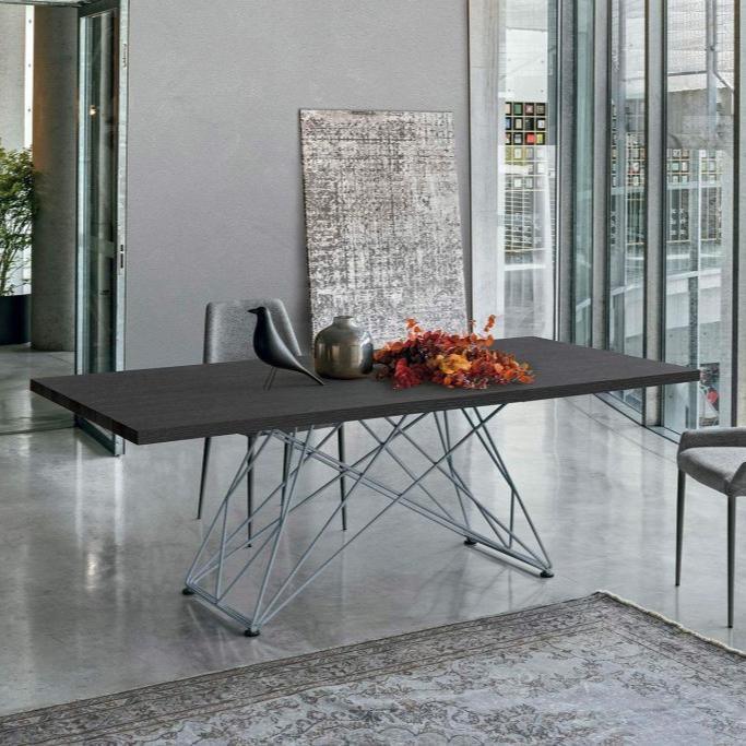 Building dining table