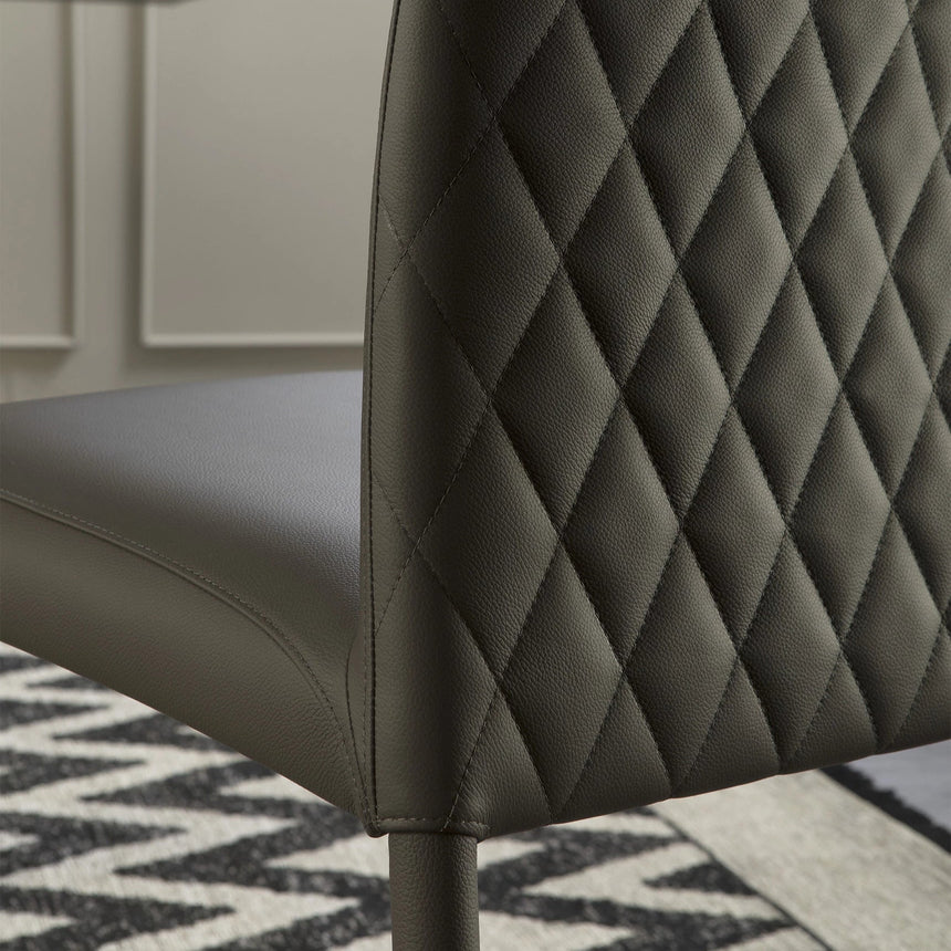Charm chair