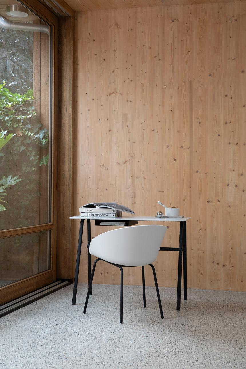 Void karfás PP szék fekete lábbal