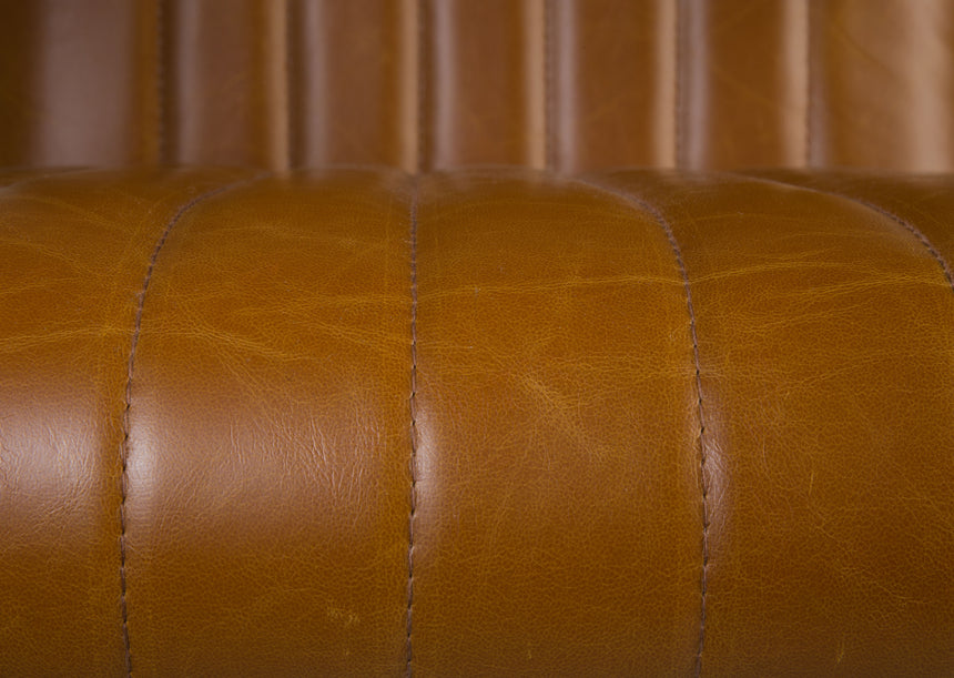 Stitched cognac textilbőr szék