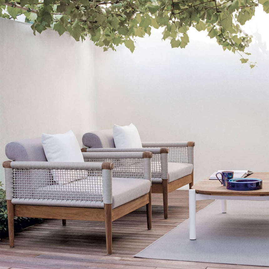 Lodge garden armchair