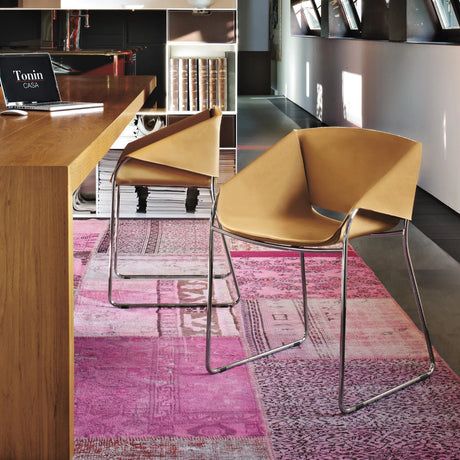 Simply chair