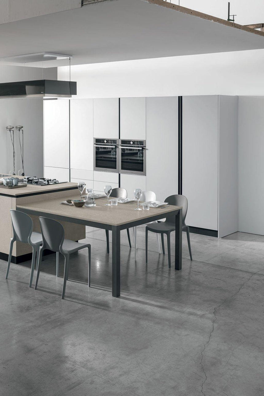 Space dining table