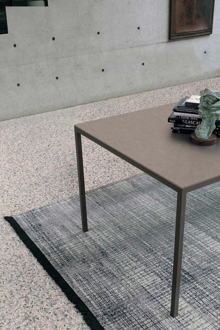 Strong dining table