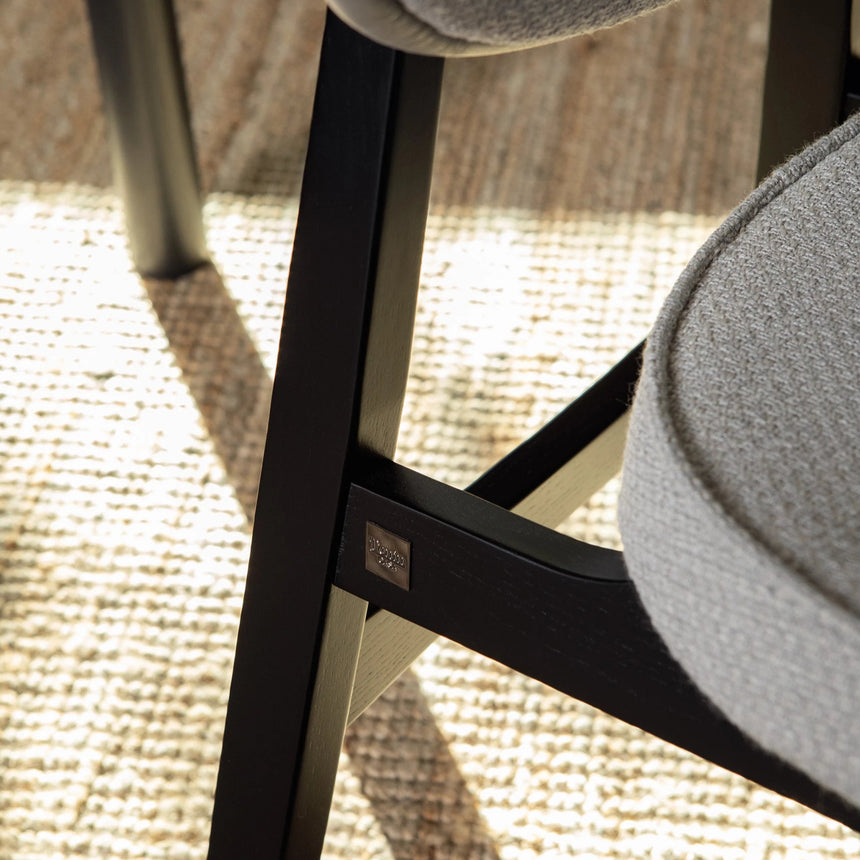 Zoe chair